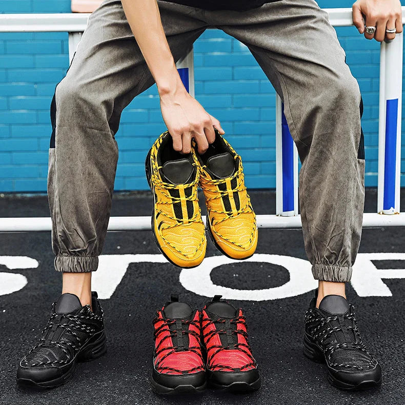 Travis Sneakers