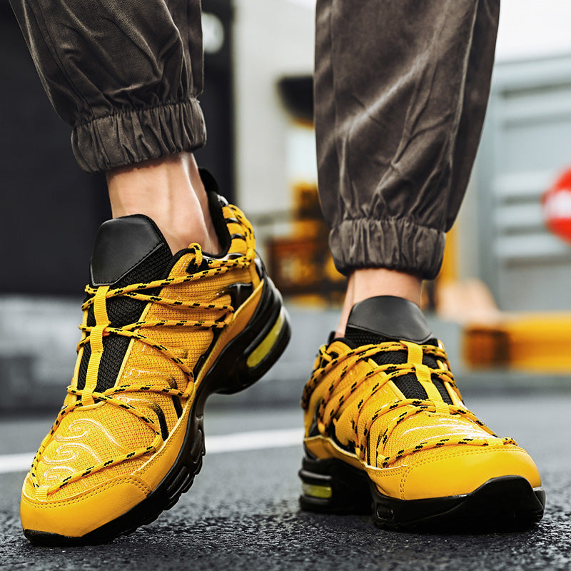 Travis Sneakers