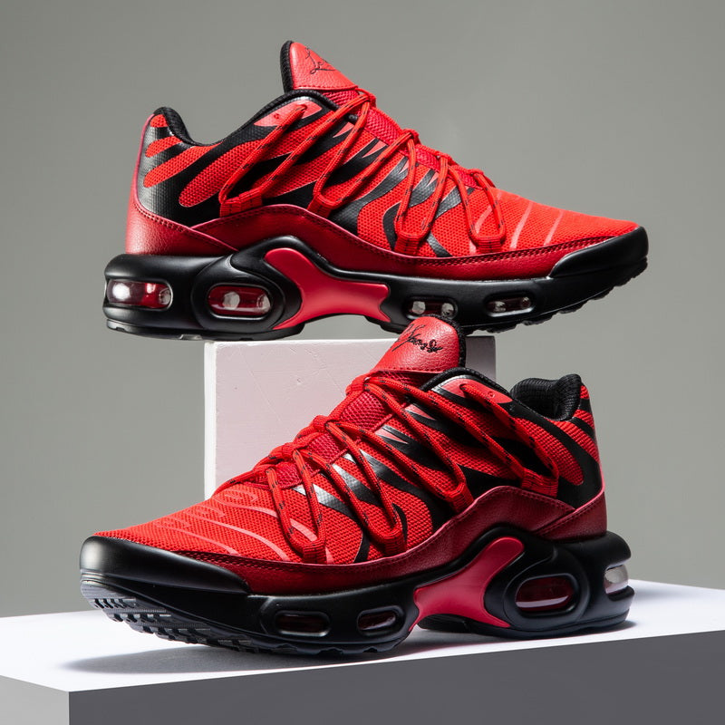 Travis Sneakers