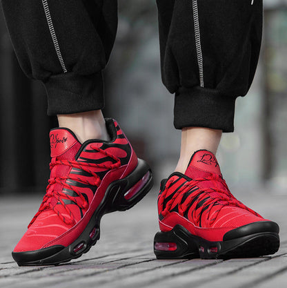 Travis Sneakers