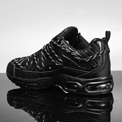 Travis Sneakers