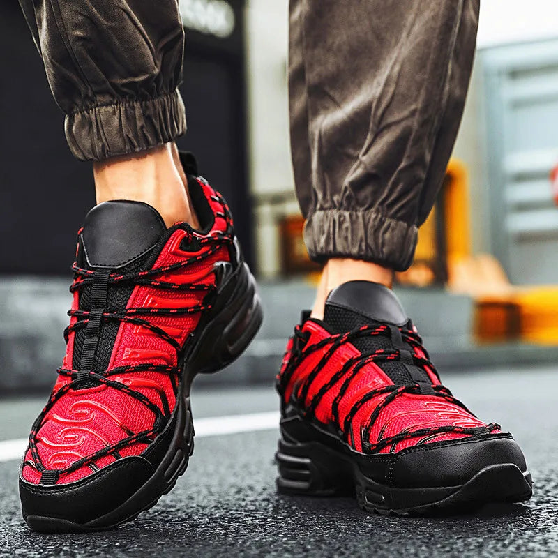 Travis Sneakers