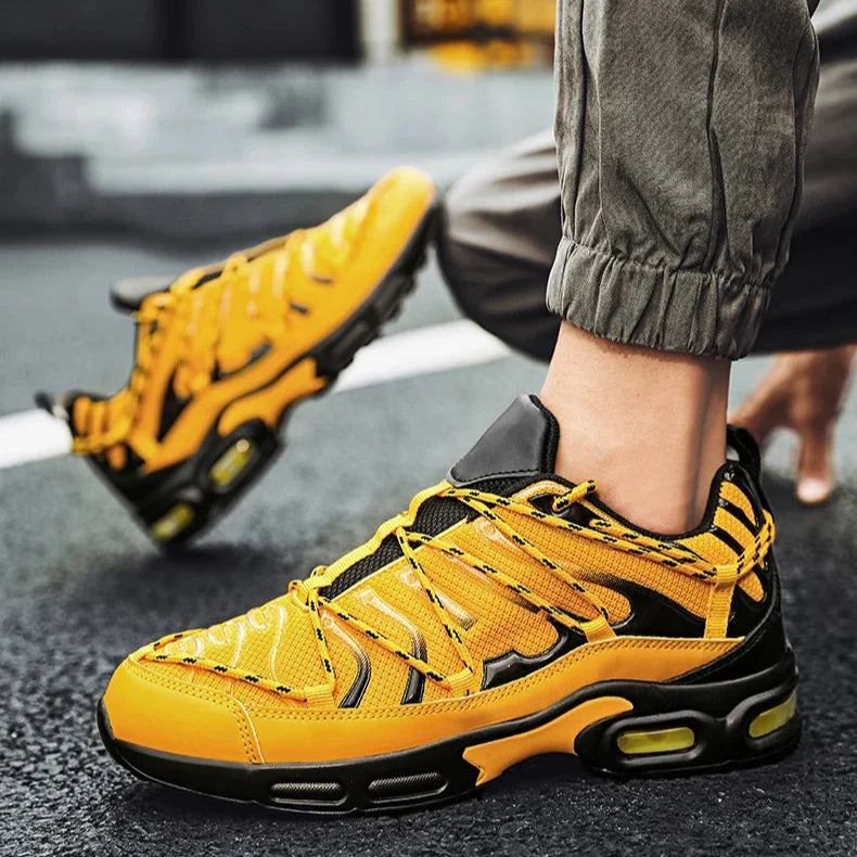 Travis Sneakers