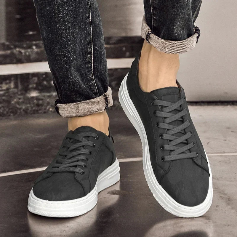 Forj Sneakers
