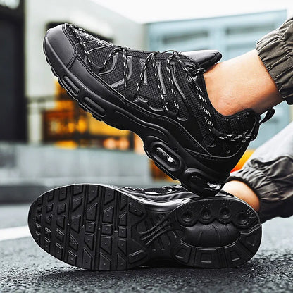 Travis Sneakers