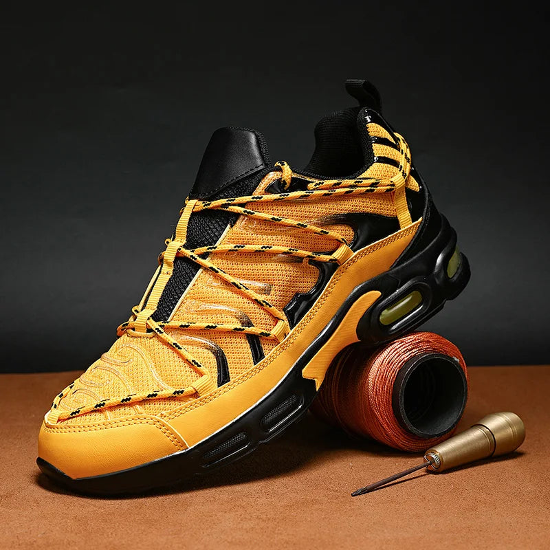 Travis Sneakers