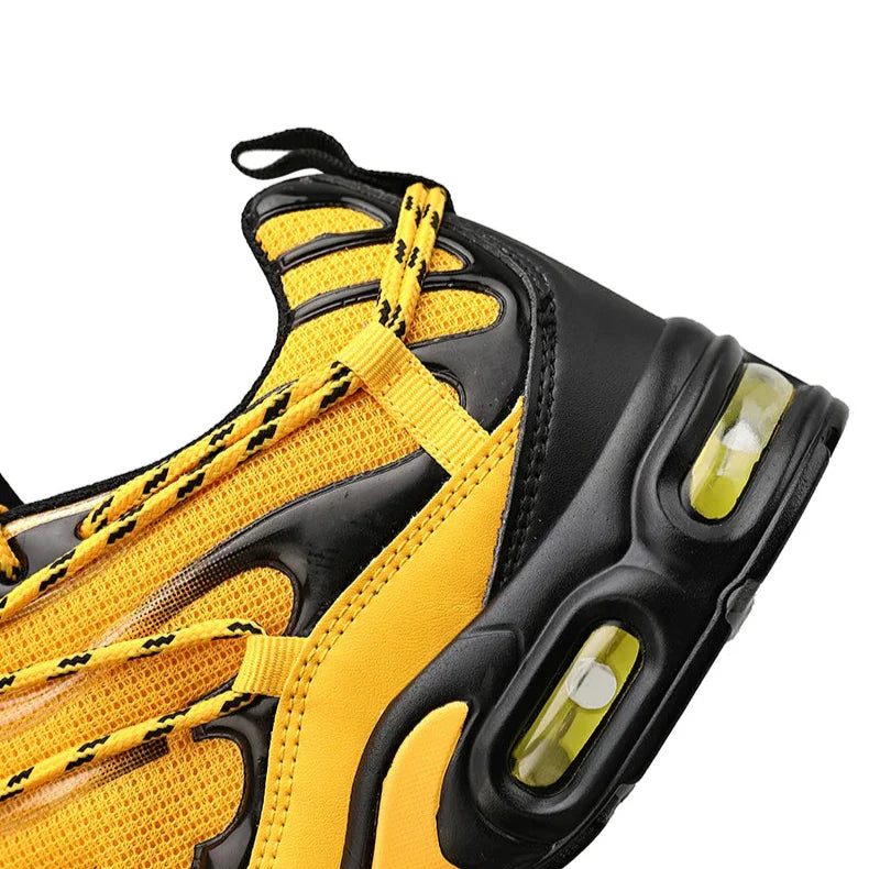 Travis Sneakers