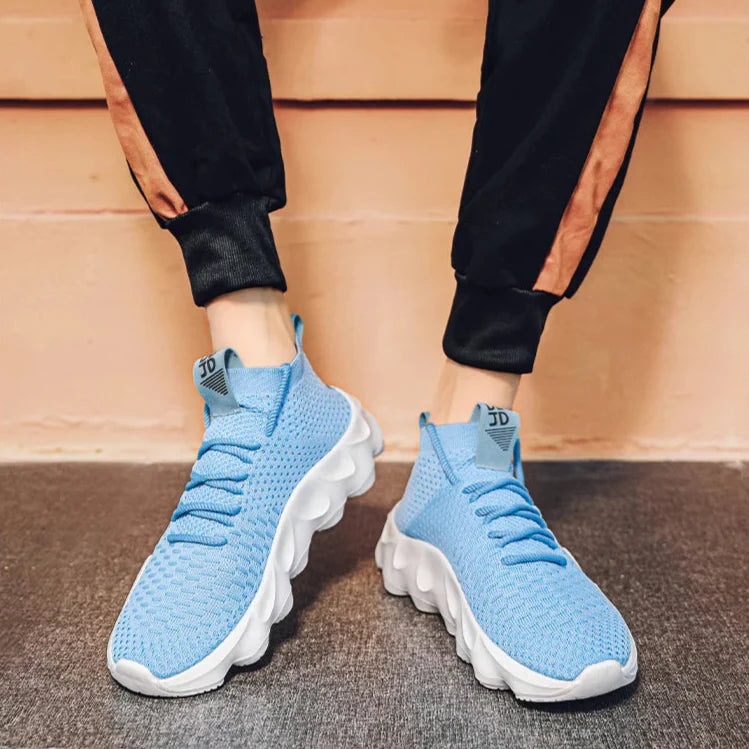 Nero Sneakers