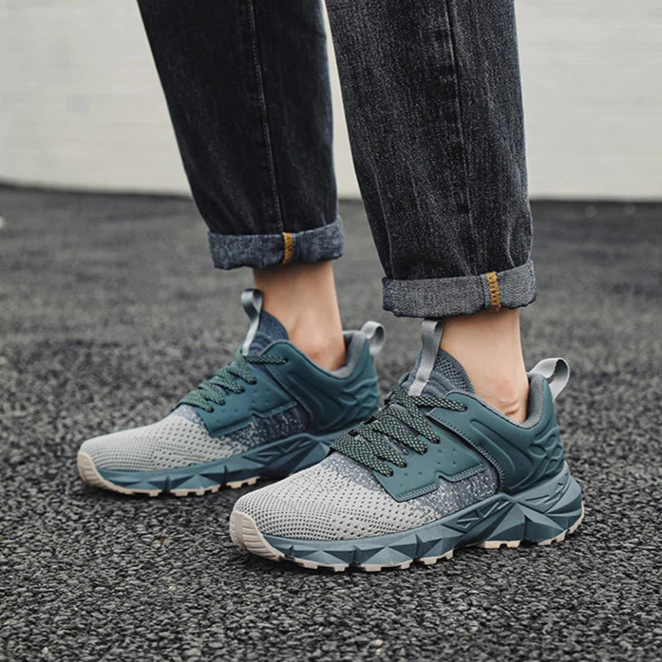 Vegus Sneakers