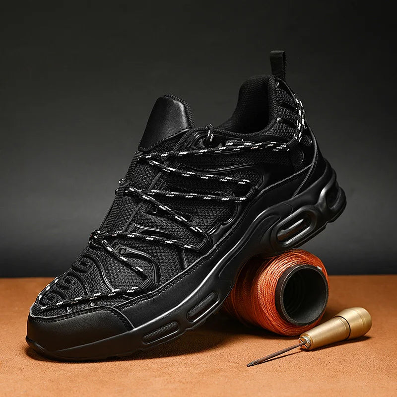 Travis Sneakers