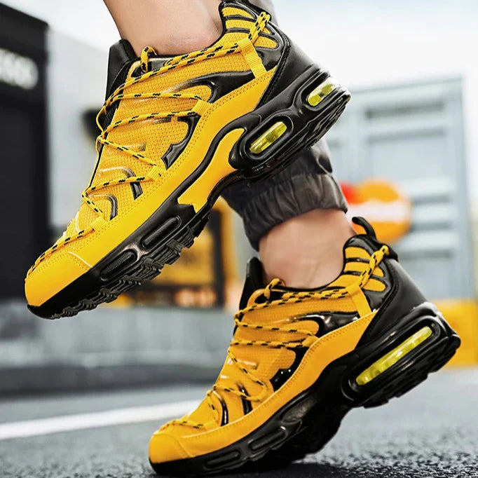 Travis Sneakers