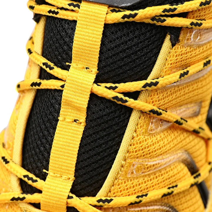 Travis Sneakers