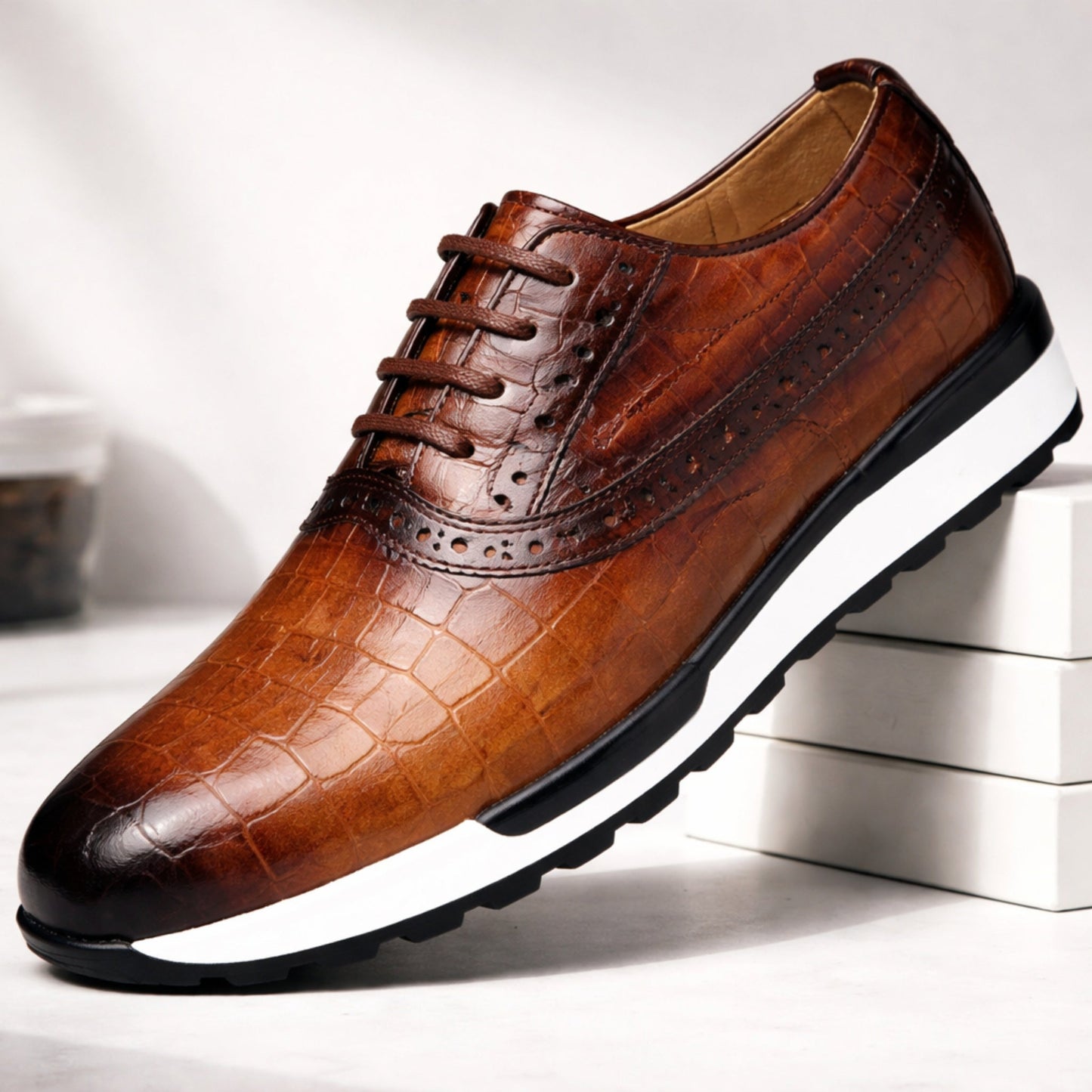 Hivor Leather Sneakers